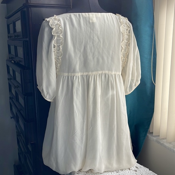 Chiana Silk chiffon Ivory Baby Doll bubble hem Blouse Size M - Picture 4 of 8
